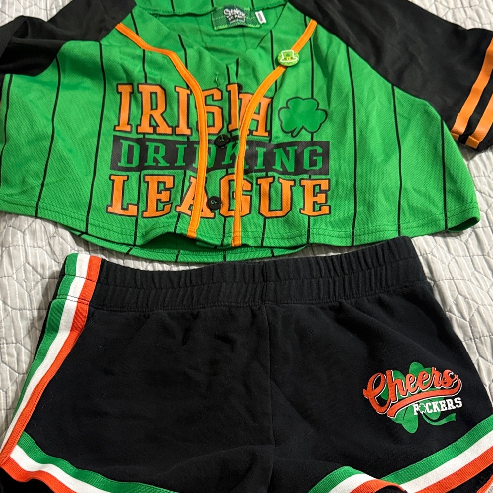 League Green & Black 'Irish Drinking League' Baseball Top with Black Shorts